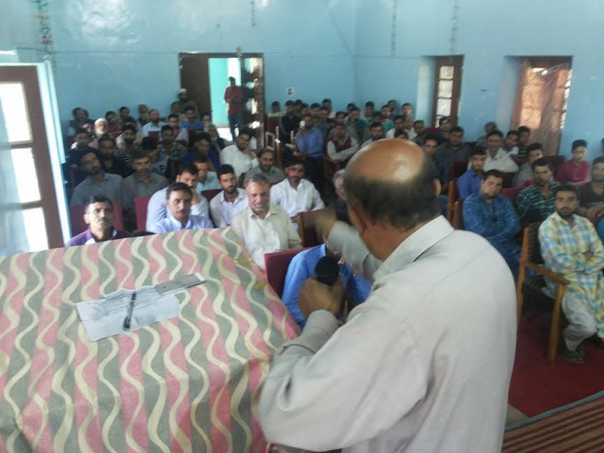 Er Rashid seeks consensus over establishing IIT, IIM, IIMC in Kashmir